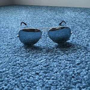 Men’s Silver Aviator Style Ray Ban Sunglasses